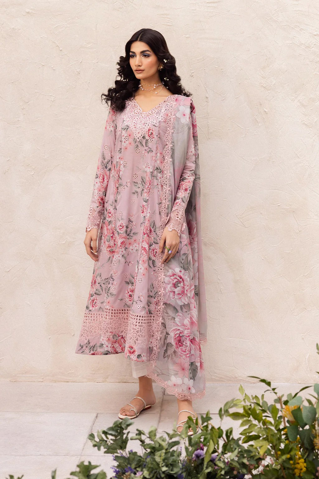 Iznik Embroidered Lawn Suit Collection