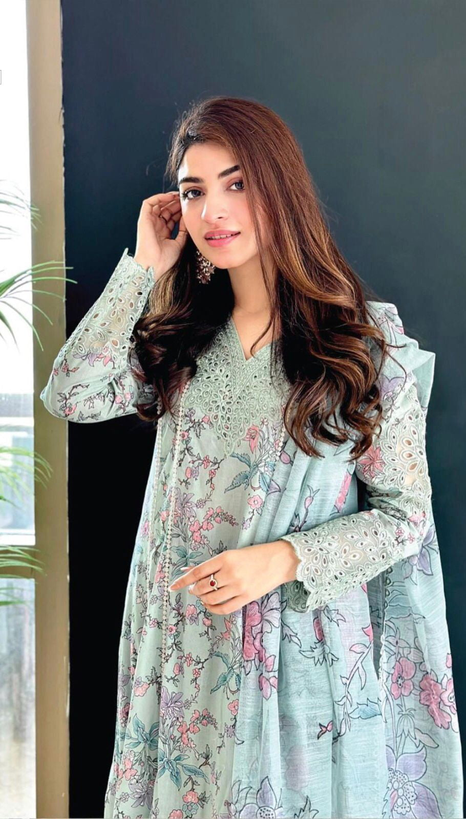 Iznik Luxury Lawn Suit Collection