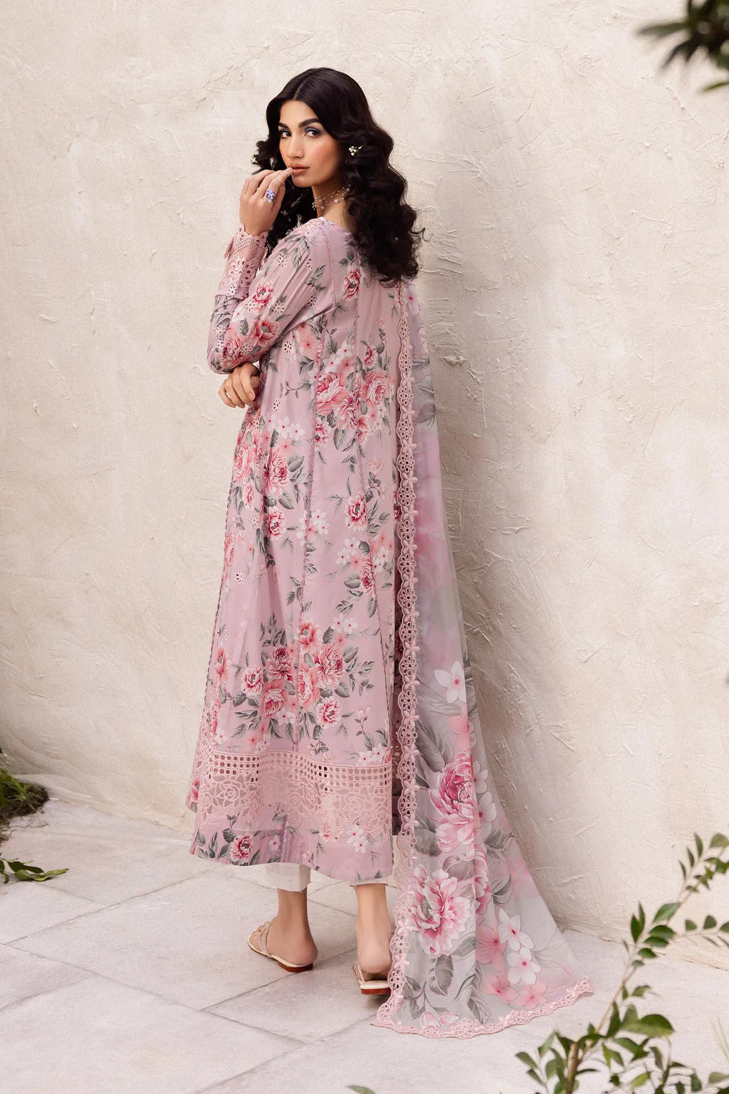 Iznik Embroidered Lawn Suit Collection