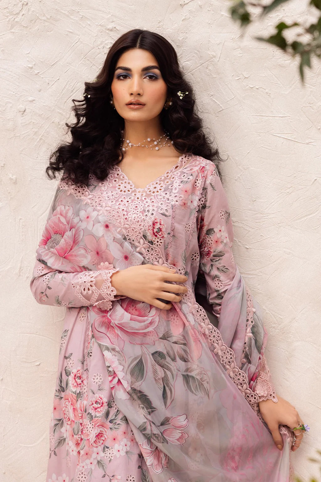 Iznik Embroidered Lawn Suit Collection