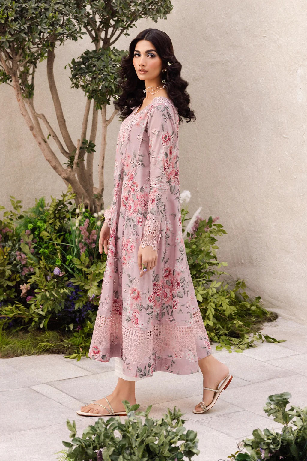 Iznik Embroidered Lawn Suit Collection